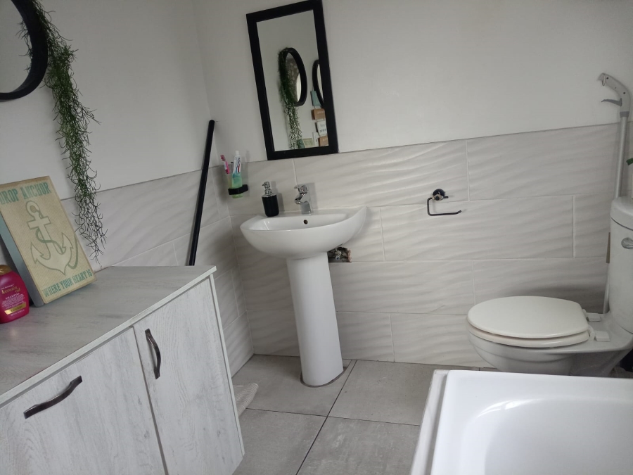 3 Bedroom Property for Sale in Portlands Western Cape